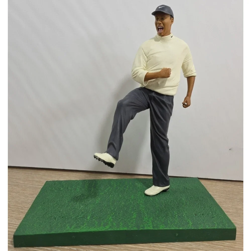 2008 Upper Deck Pro Shots‎ Series 1 Tiger Woods White Shirt Action Figure 8”